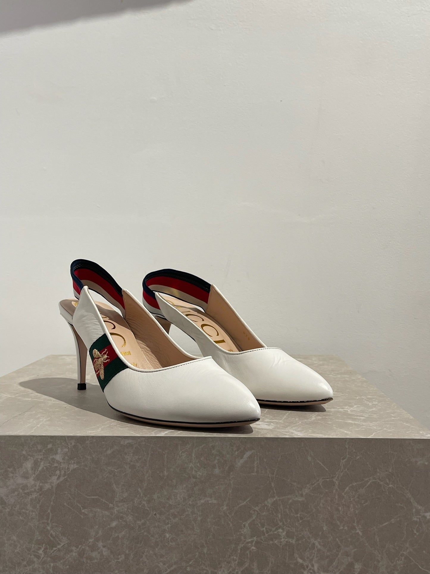 Escarpins Gucci blancs T.39
