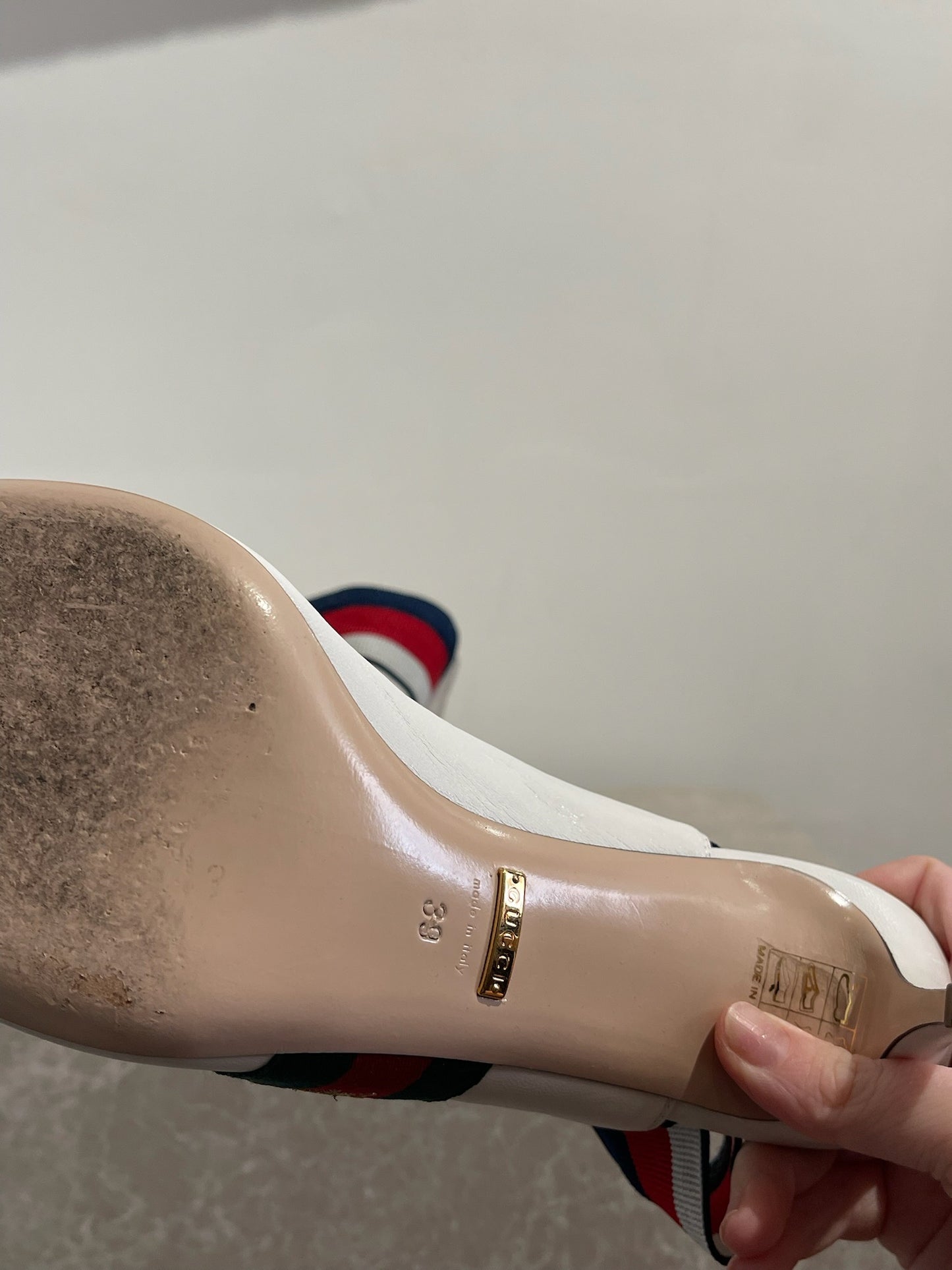 Escarpins Gucci blancs T.39
