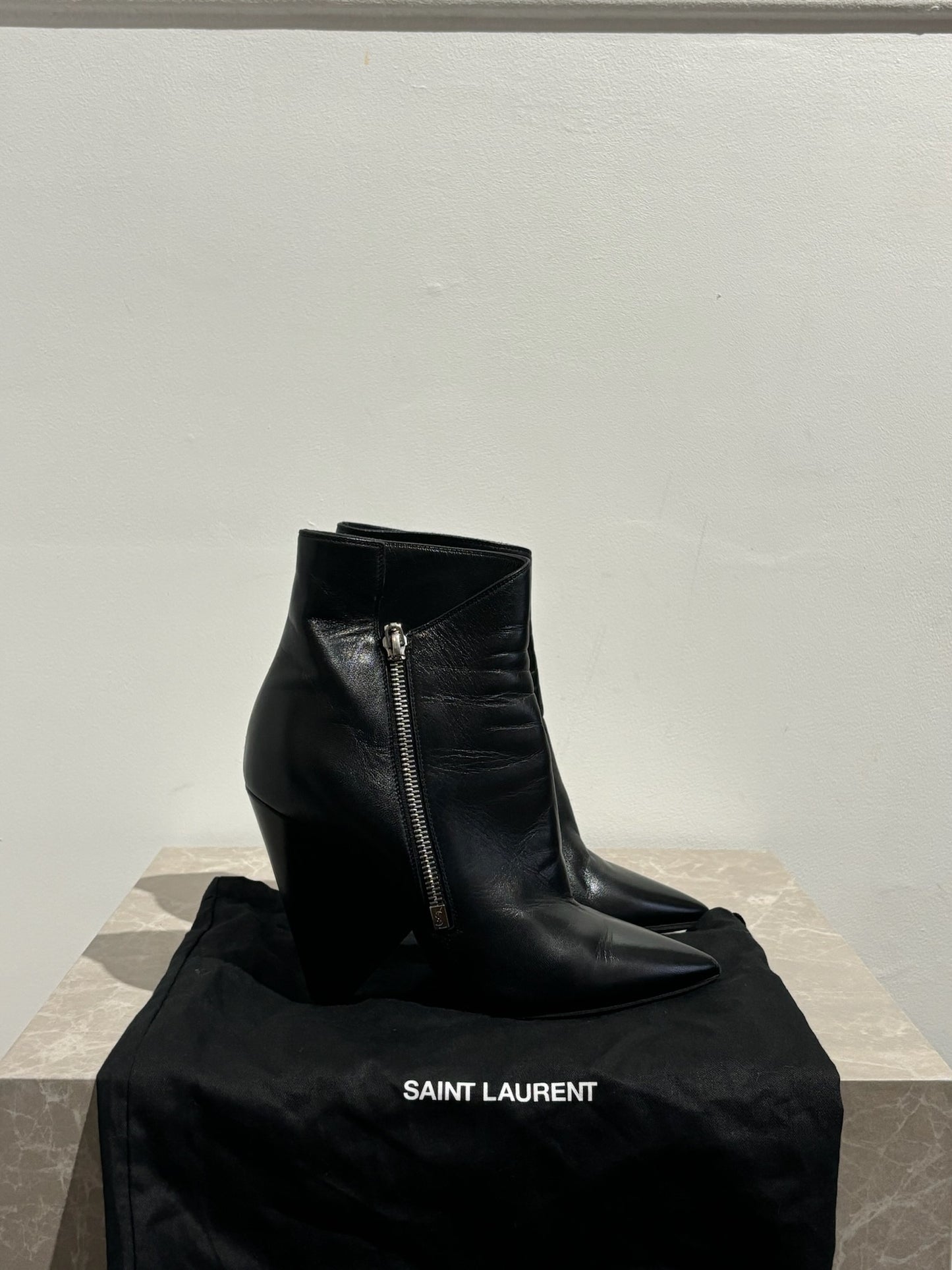 Bottines Saint Laurent zip noir T.38