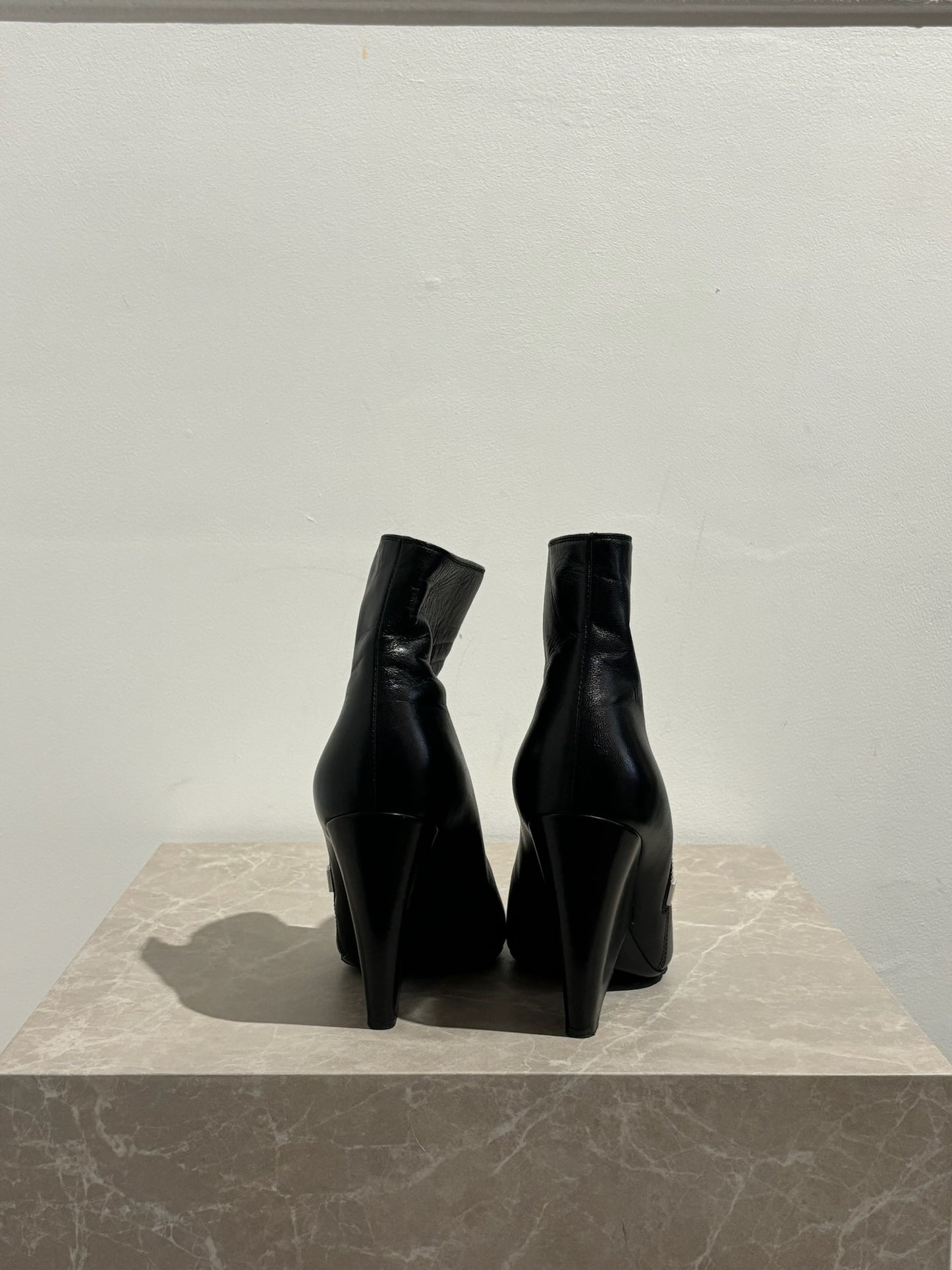 Bottines Saint Laurent zip noir T.38