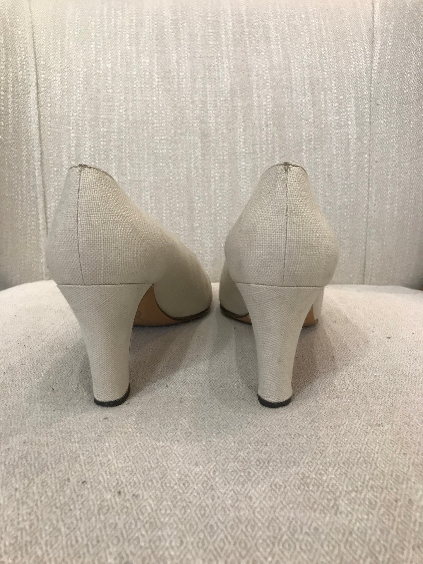Escarpins Chanel beiges T.37,5