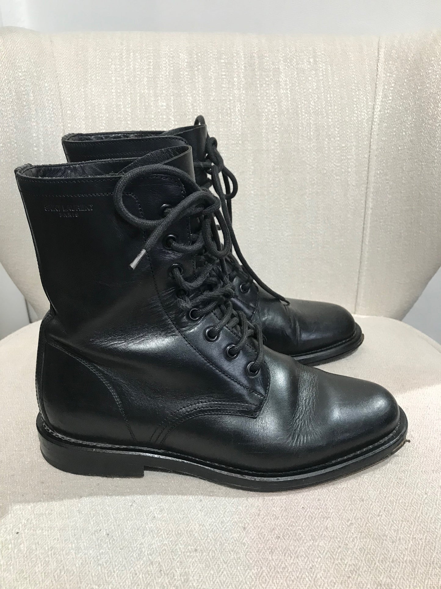 Boots rangers Saint Laurent noires T.39