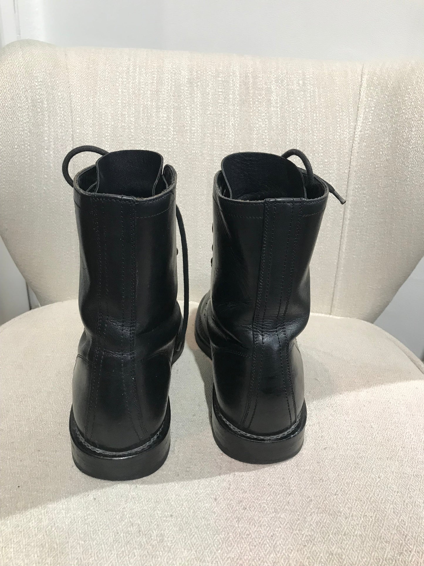 Boots rangers Saint Laurent noires T.39