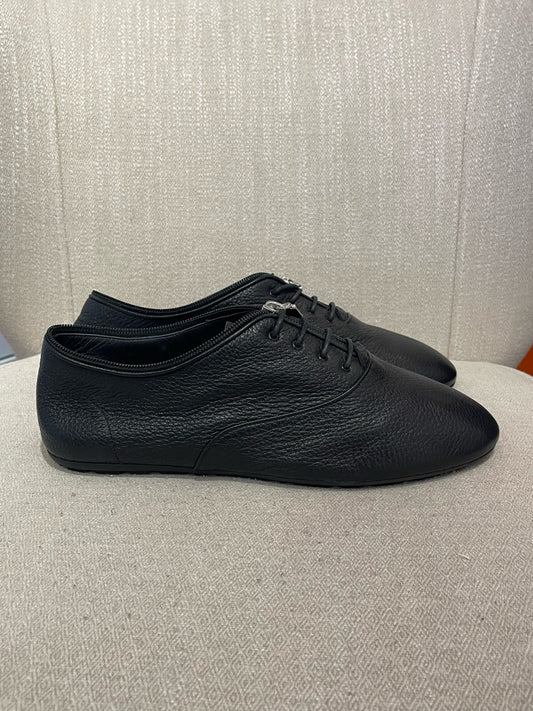 Derbies Saint Laurent noires T.41 NEUVES