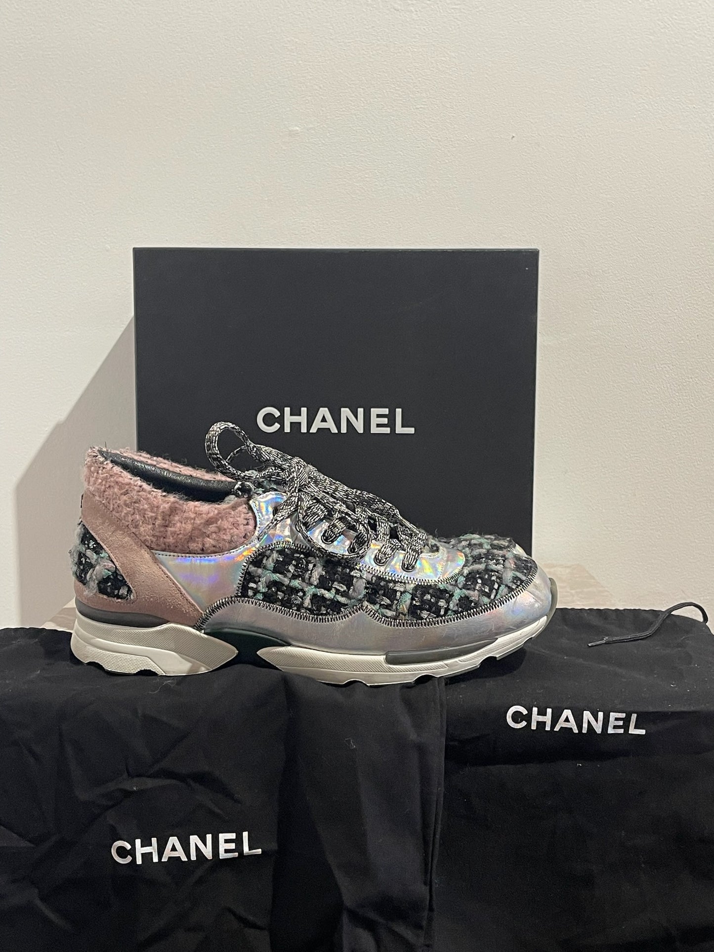 Baskets Chanel tweed rose T.40,5