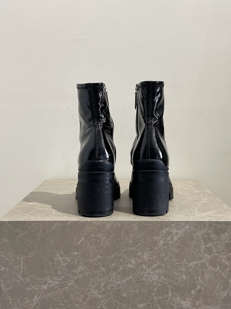 Bottines Miu Miu noires T.37
