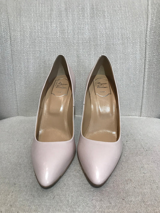 Escarpins Roger Vivier beiges T.38,5 Neufs