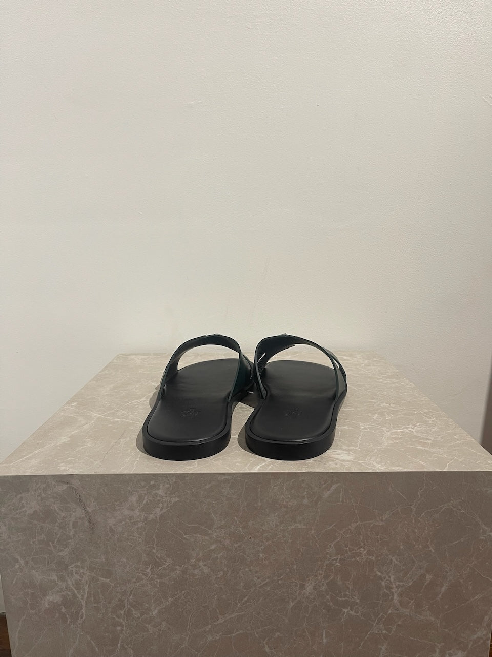 Mules Hermès Izmir vertes T.42,5 Neuves
