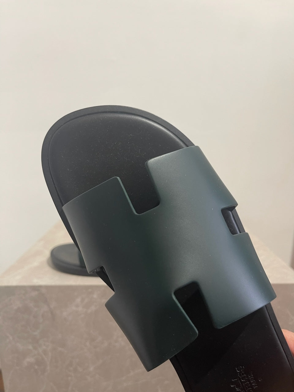 Mules Hermès Izmir vertes T.42,5 Neuves