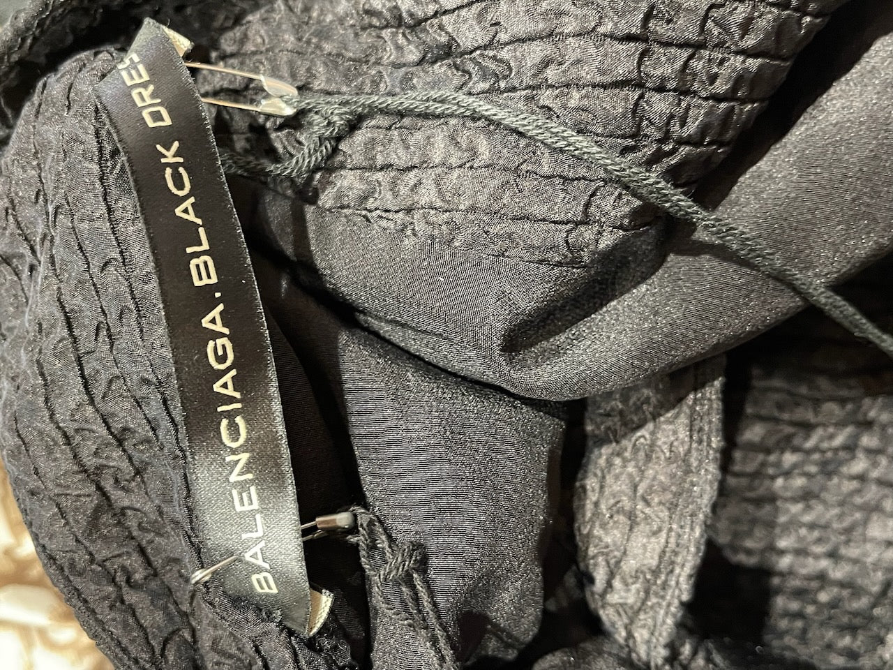 Robe Balenciaga noire T.40