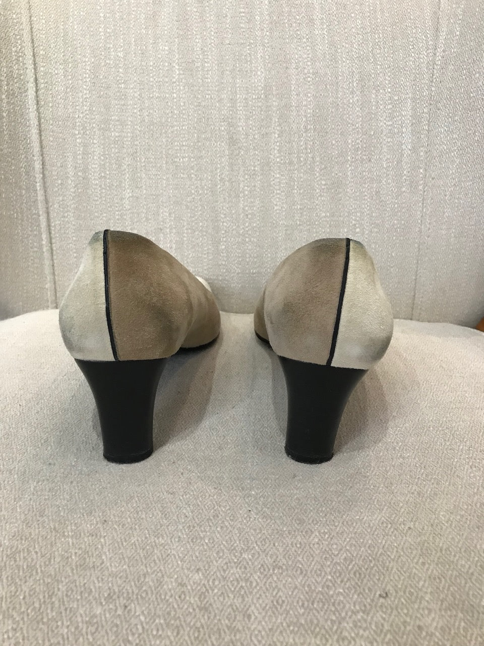 Escarpins Chanel beiges T.36,5