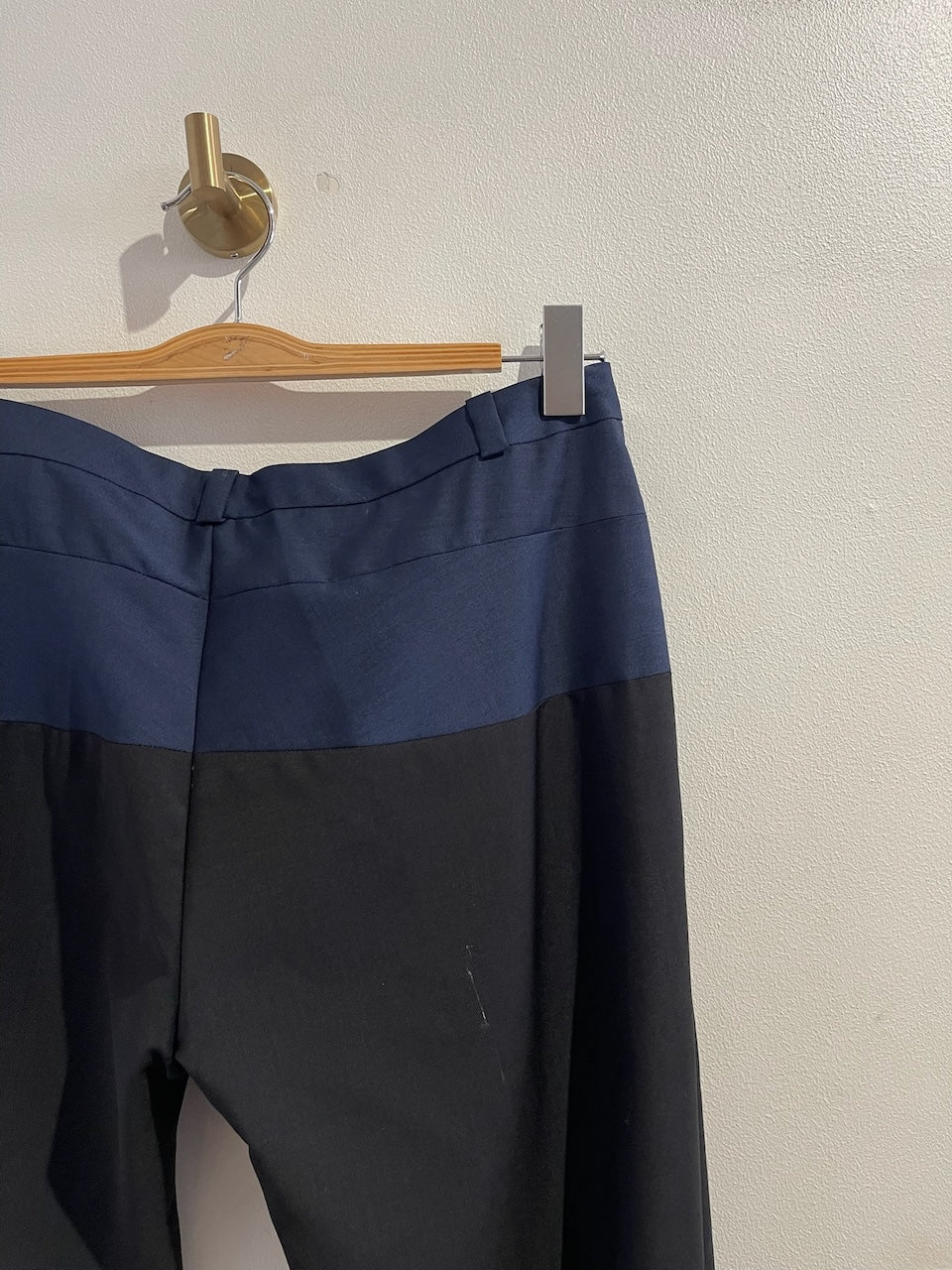 Pantalon Balenciaga noir et bleu T.40