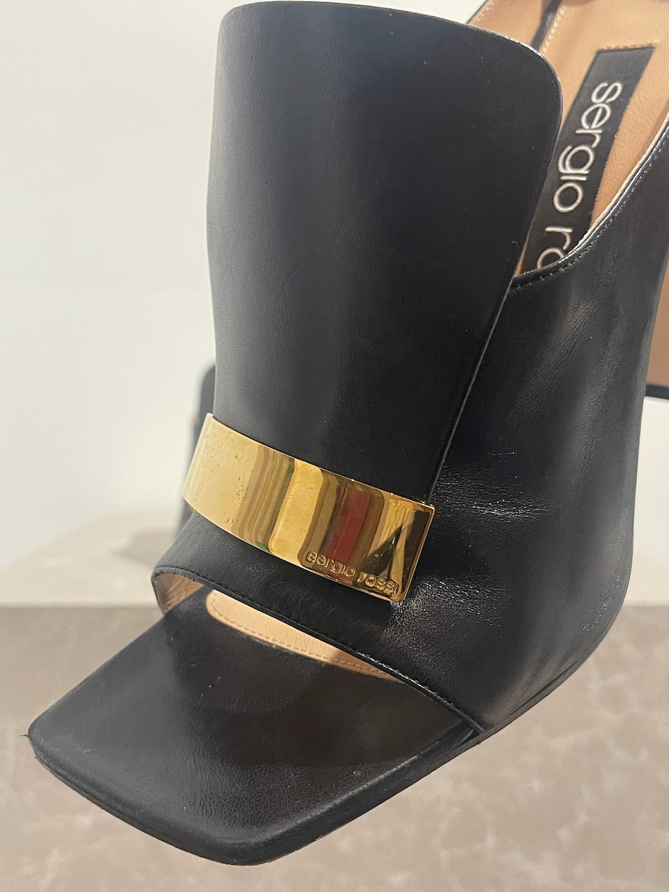 Mules Sergio Rossi noires T.39,5