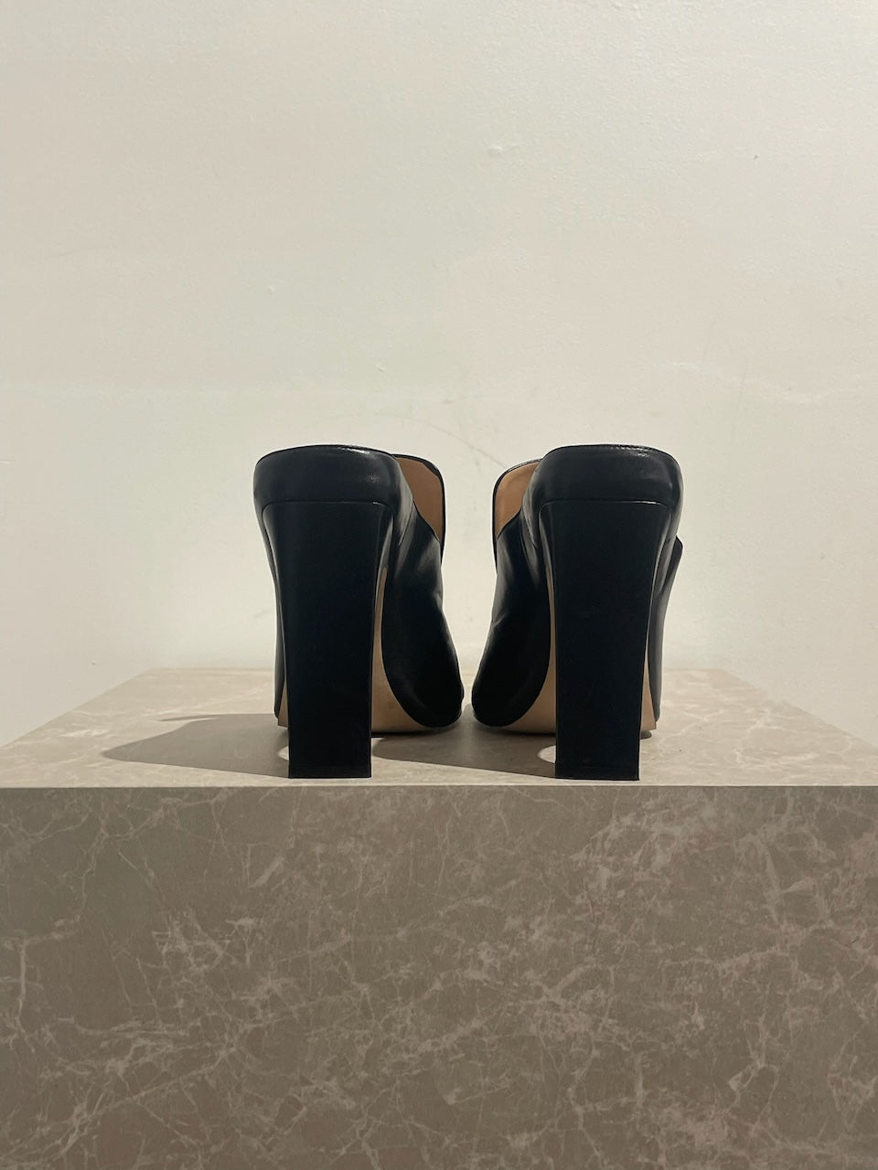 Mules Sergio Rossi noires T.39,5