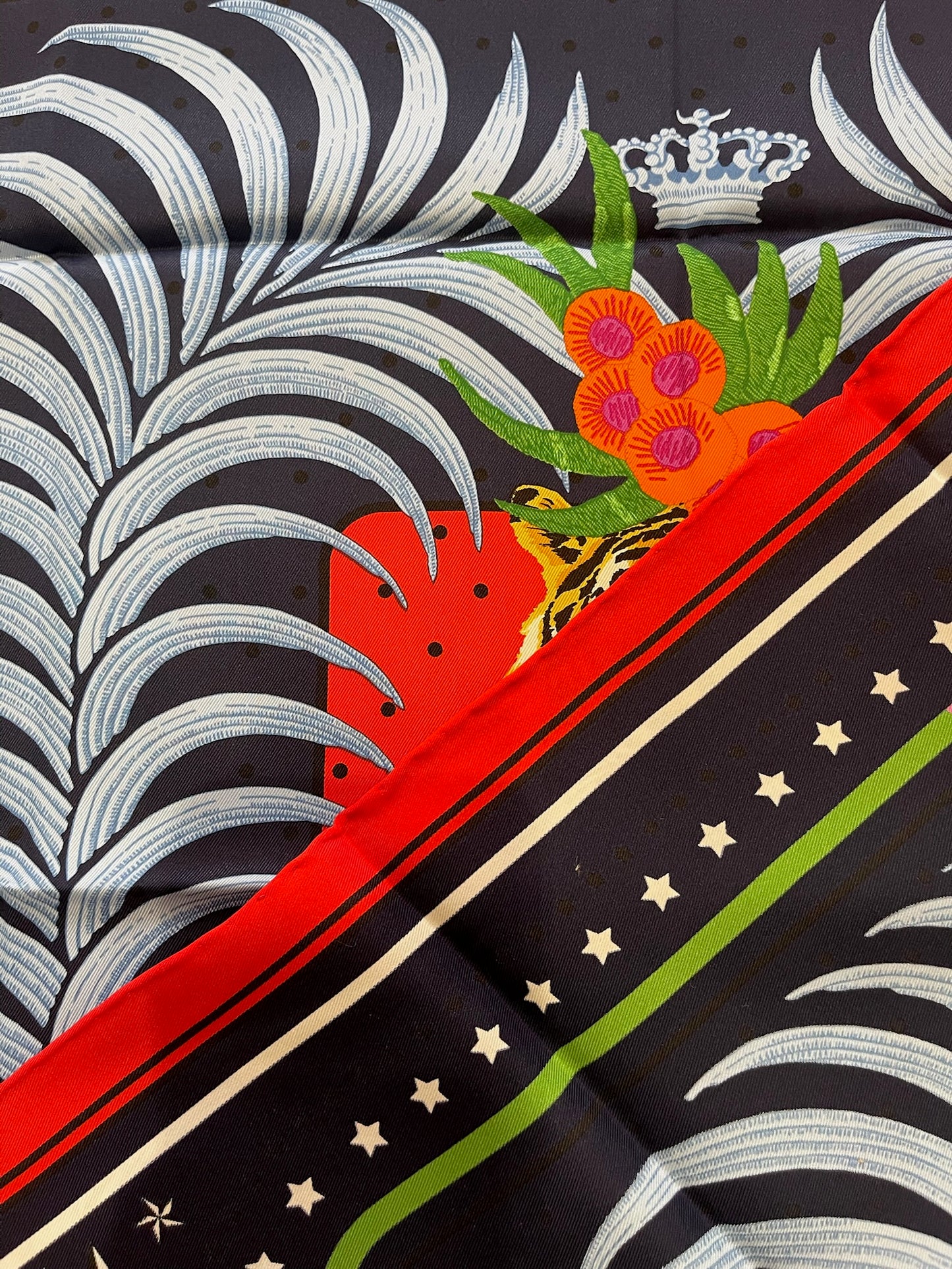 Foulard 70 Hermès Tigre Royal Fleuri