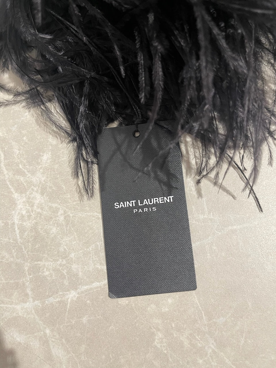 Collier Saint Laurent plumes noir