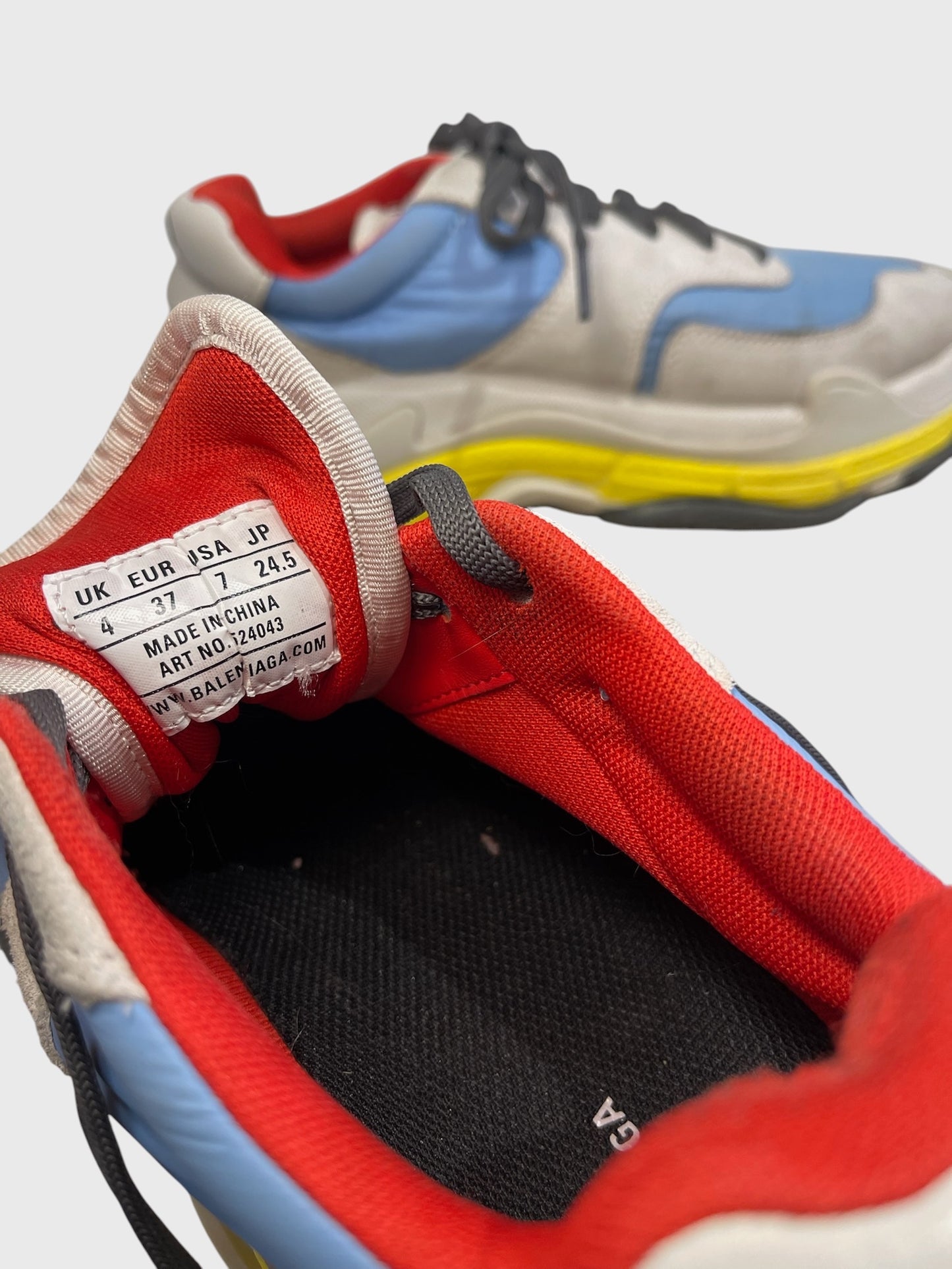 Baskets Balenciaga Triple S T.37