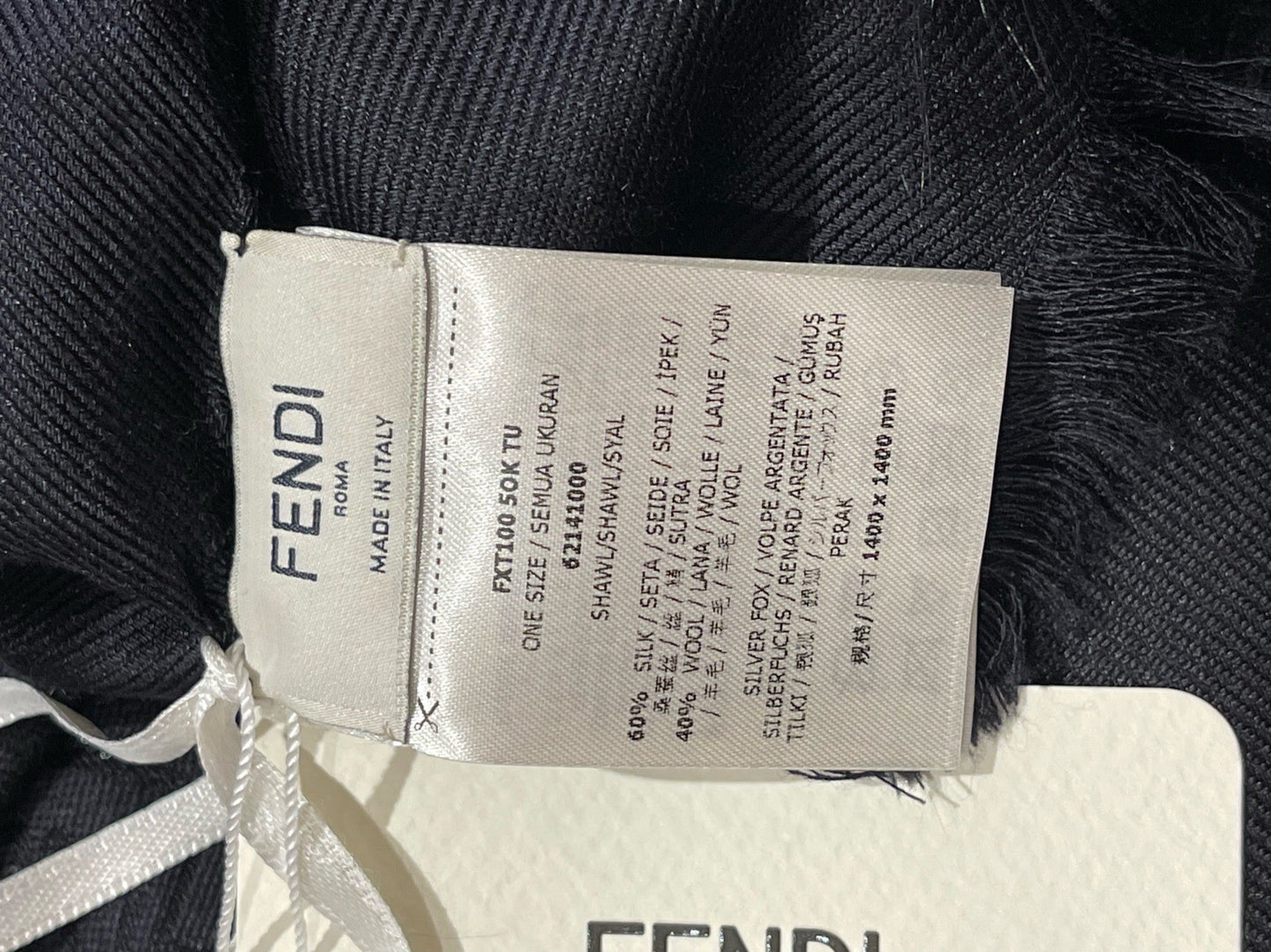 Etole Fendi noire NEUVE
