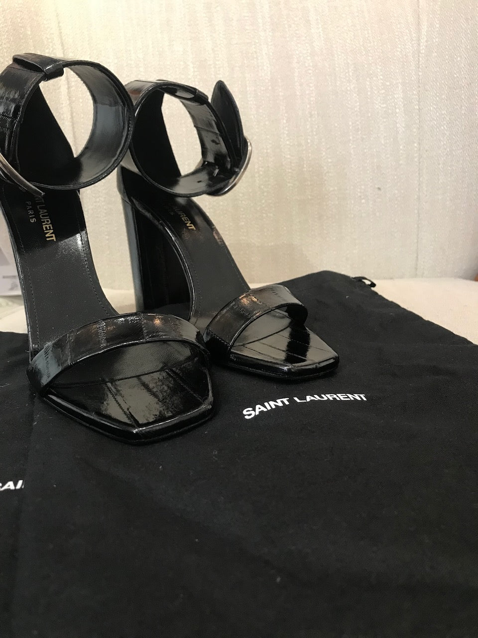 Sandales Saint Laurent noires T.38,5