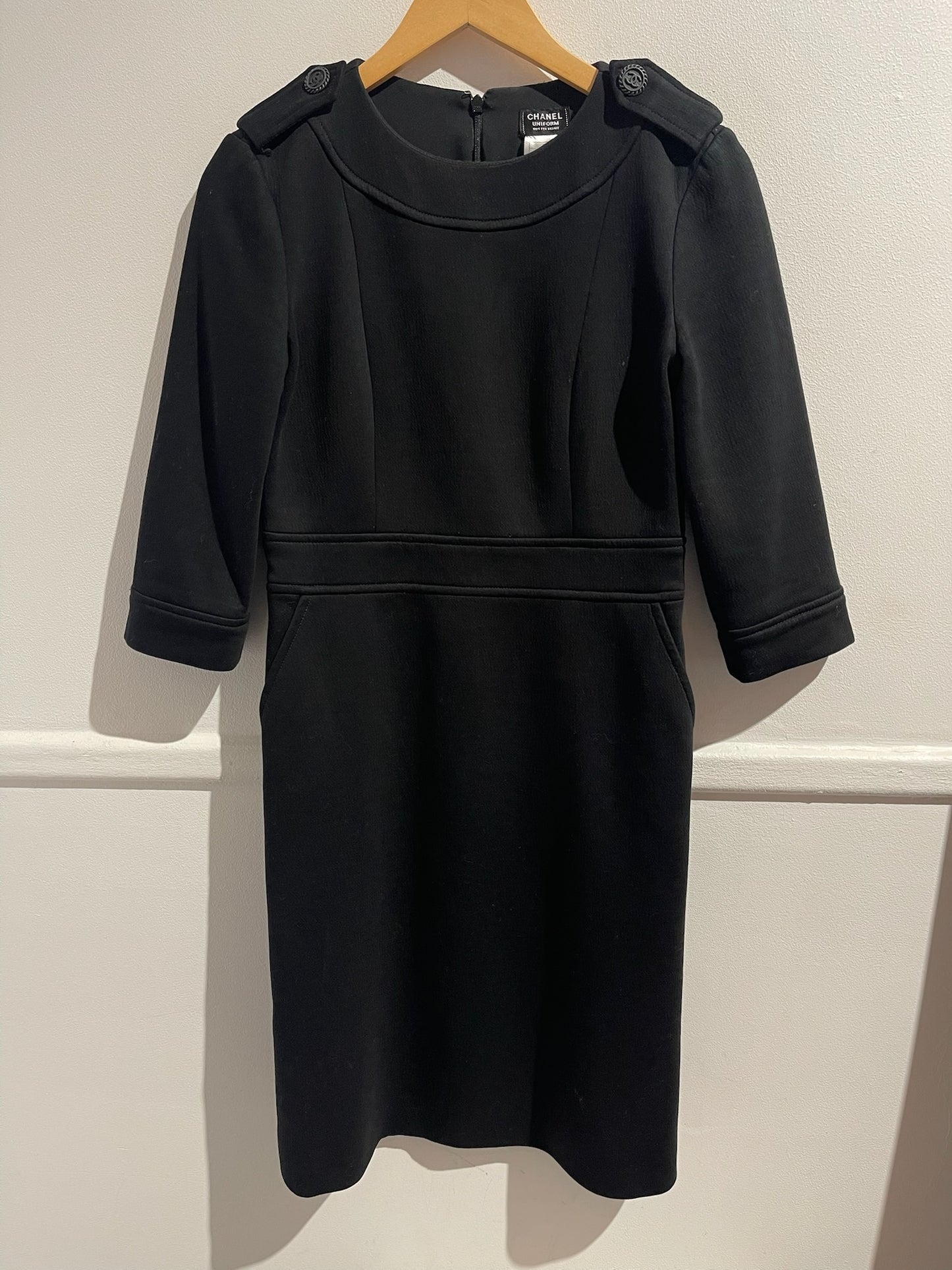 Robe Chanel noire T.36