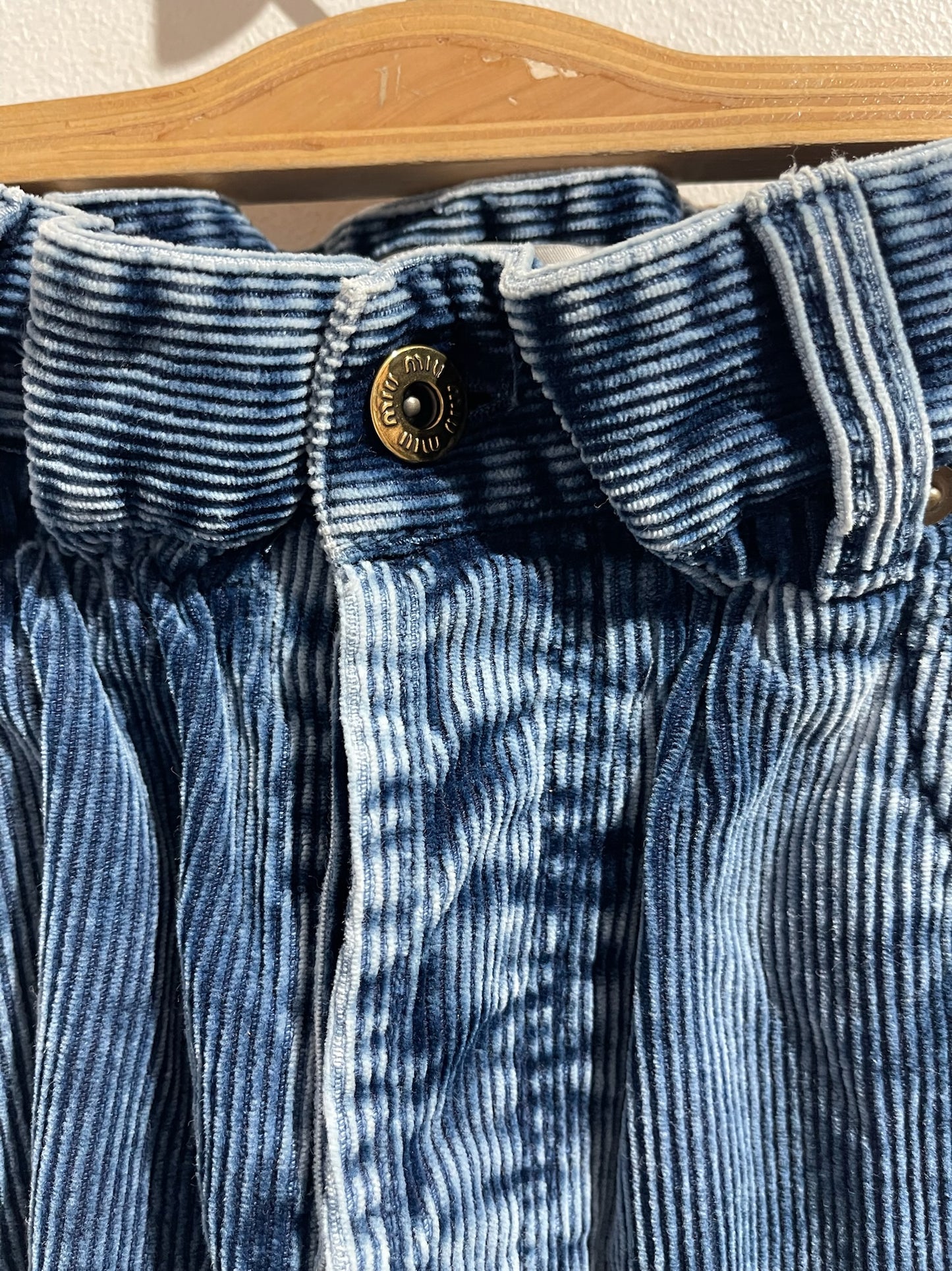 Short Miu Miu bleu T.36