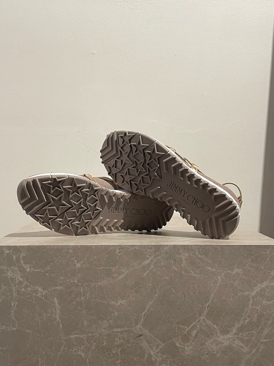 Baskets Jimmy Choo T.37 NEUVES