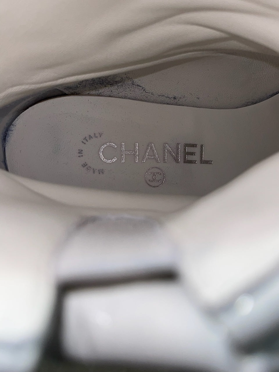 Bottines Chanel blanches T.39