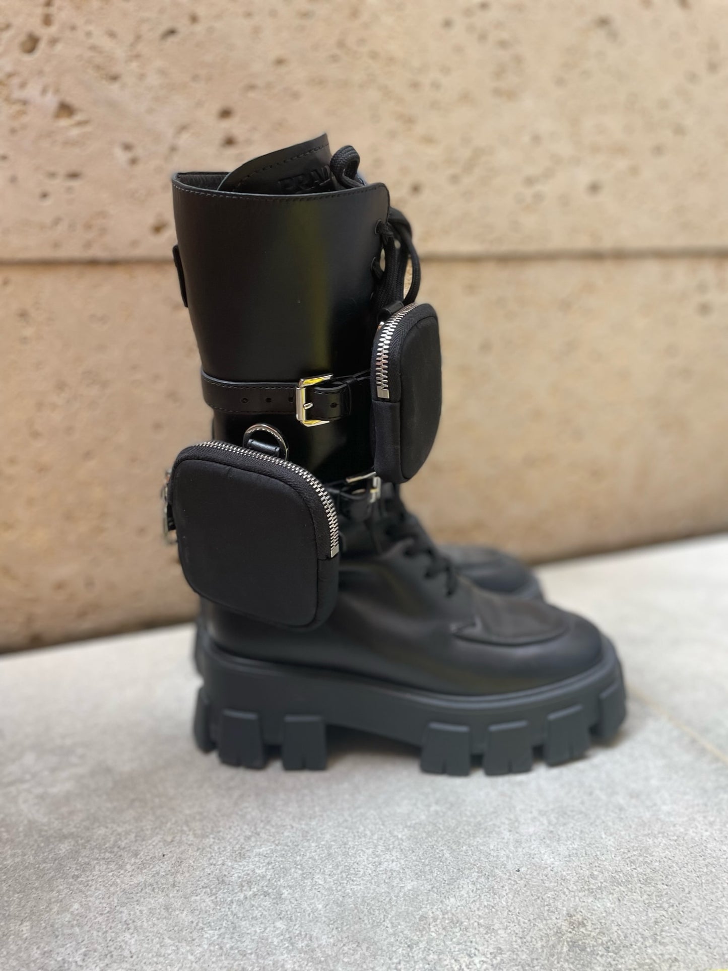Bottes Prada Monolith noires T.37