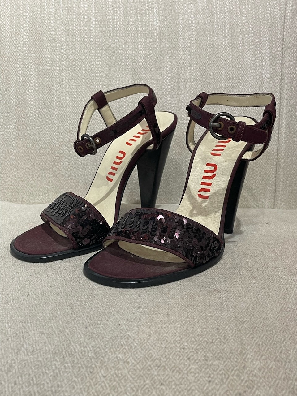 Sandales Miu Miu Prunes T.35 Neuves