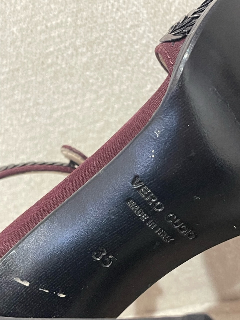 Sandales Miu Miu Prunes T.35 Neuves