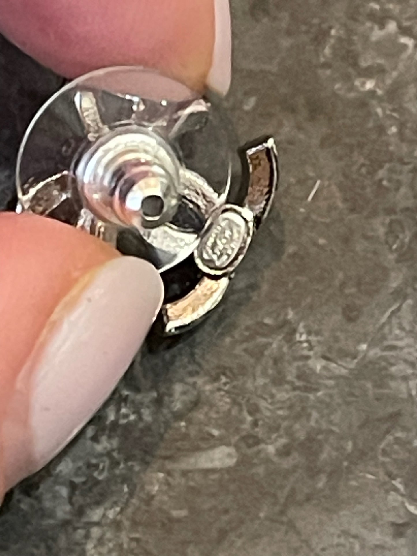 Boucles d'oreilles Chanel noeuds argents