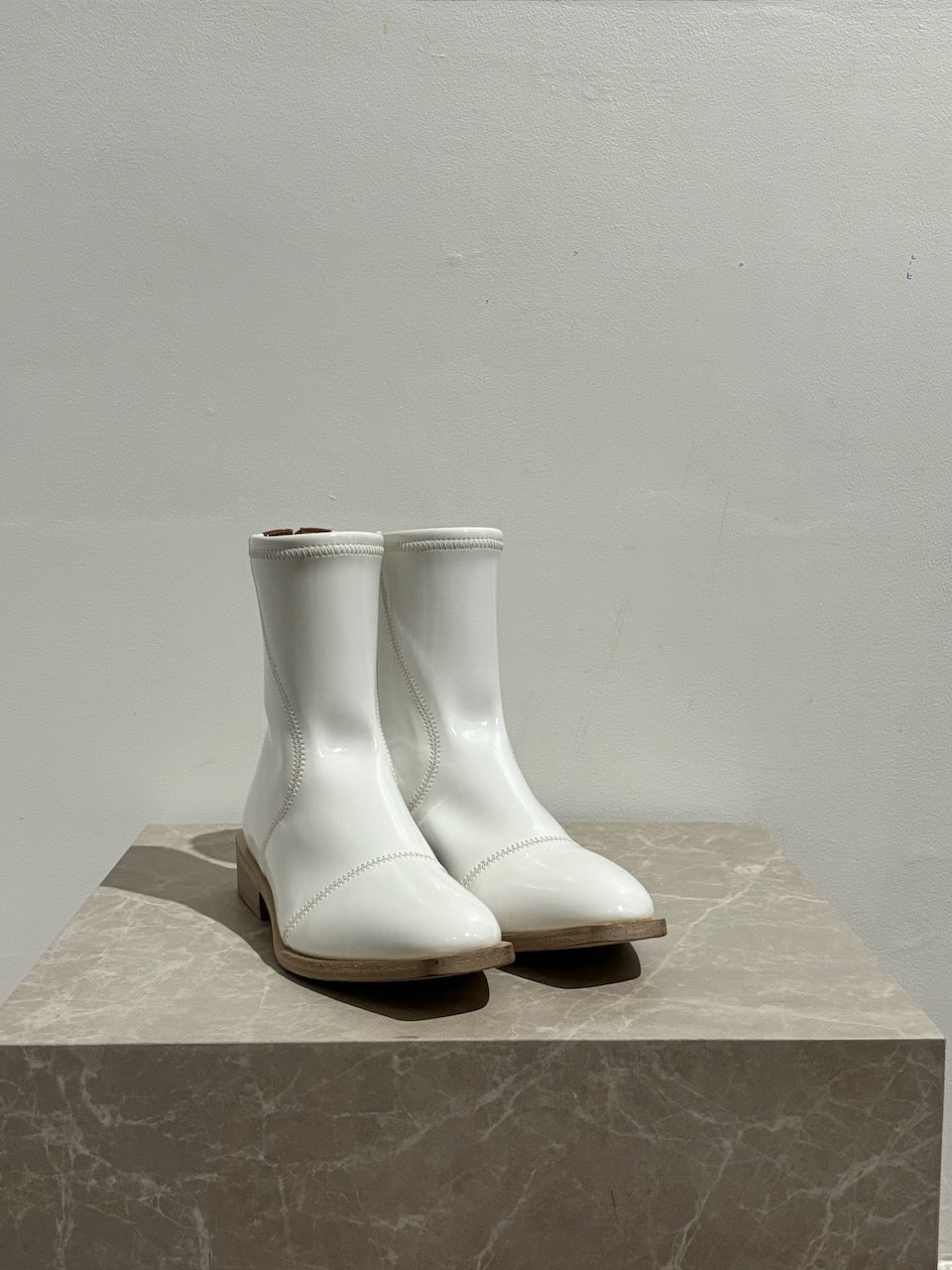 Bottines Fendi blanches T.36 Neuves