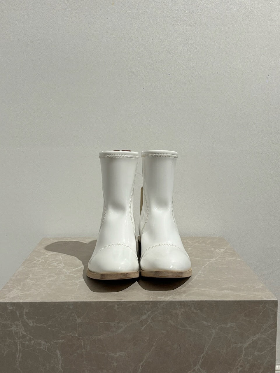 Bottines Fendi blanches T.36 Neuves
