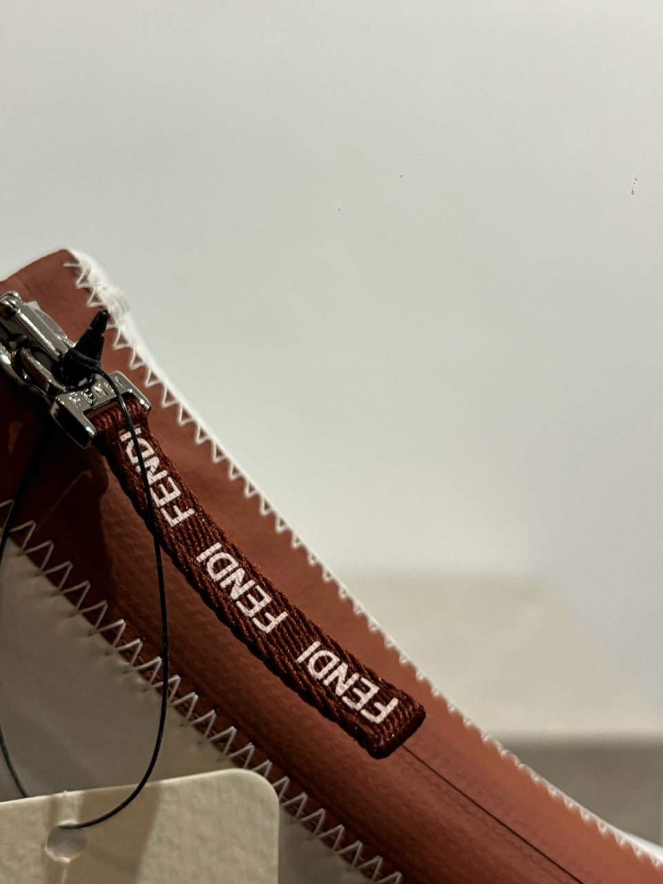 Bottines Fendi blanches T.36 Neuves