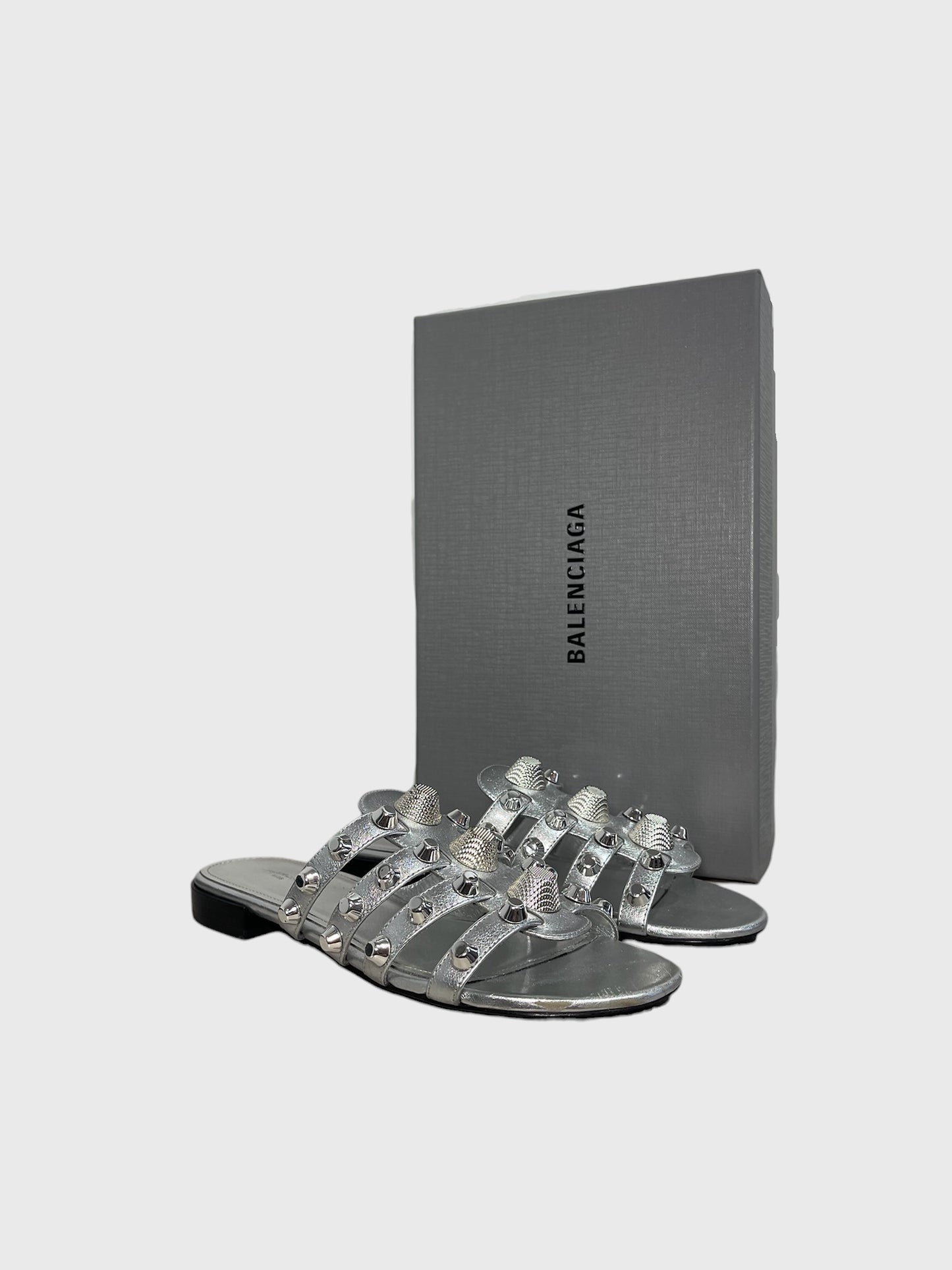 Sandales Balenciaga argents T.37