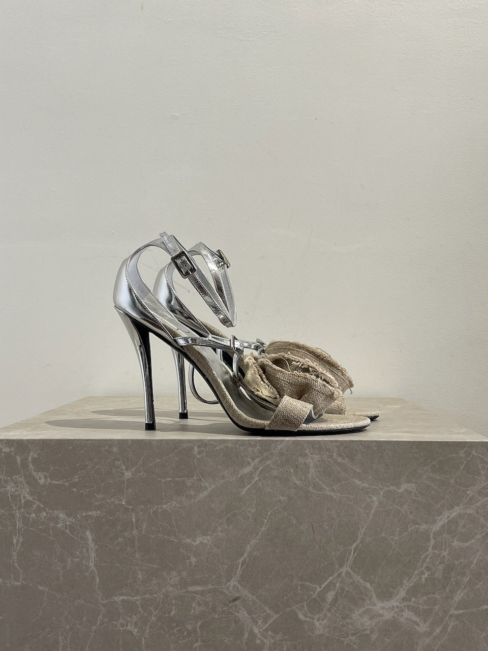 Sandales Roger Vivier T.39