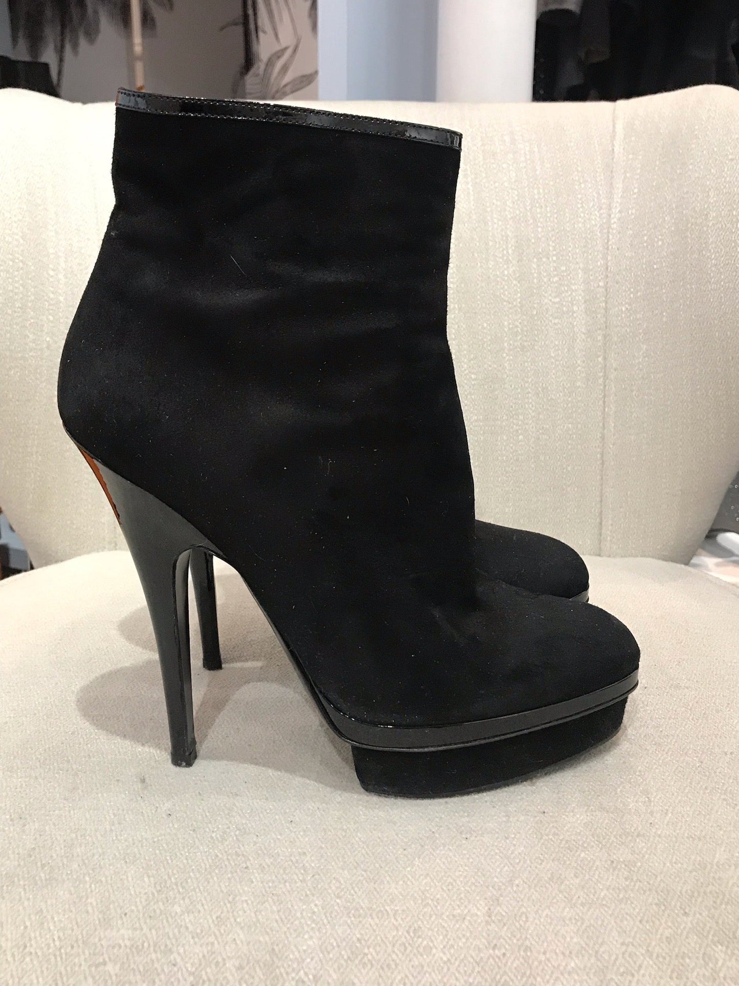Boots Yves Saint Laurent noires T.41