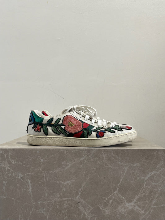 Baskets Gucci blanches T.38,5