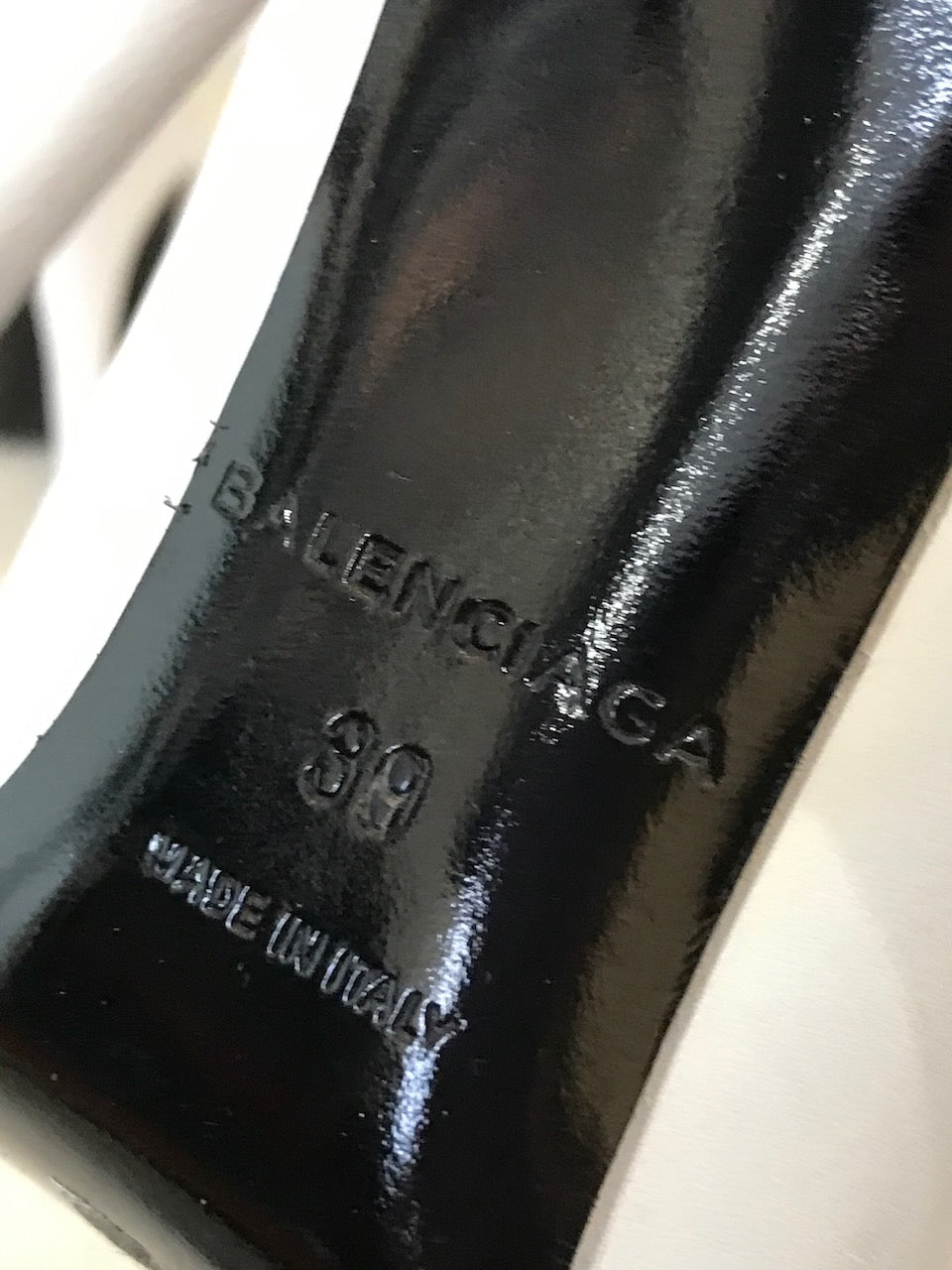 Escarpins Balenciaga blancs T.39 NEUFS