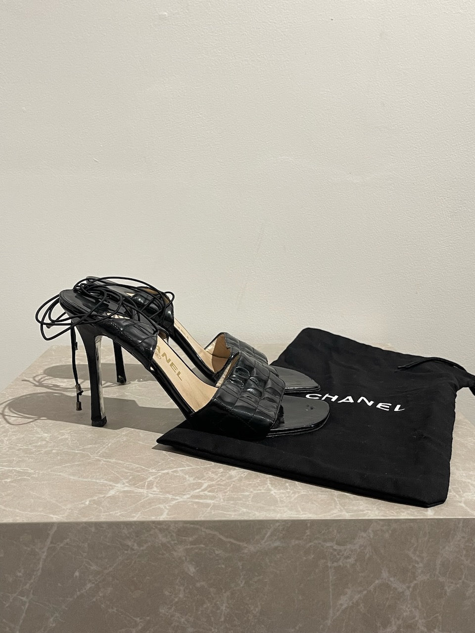 Sandales Chanel noires T.37,5