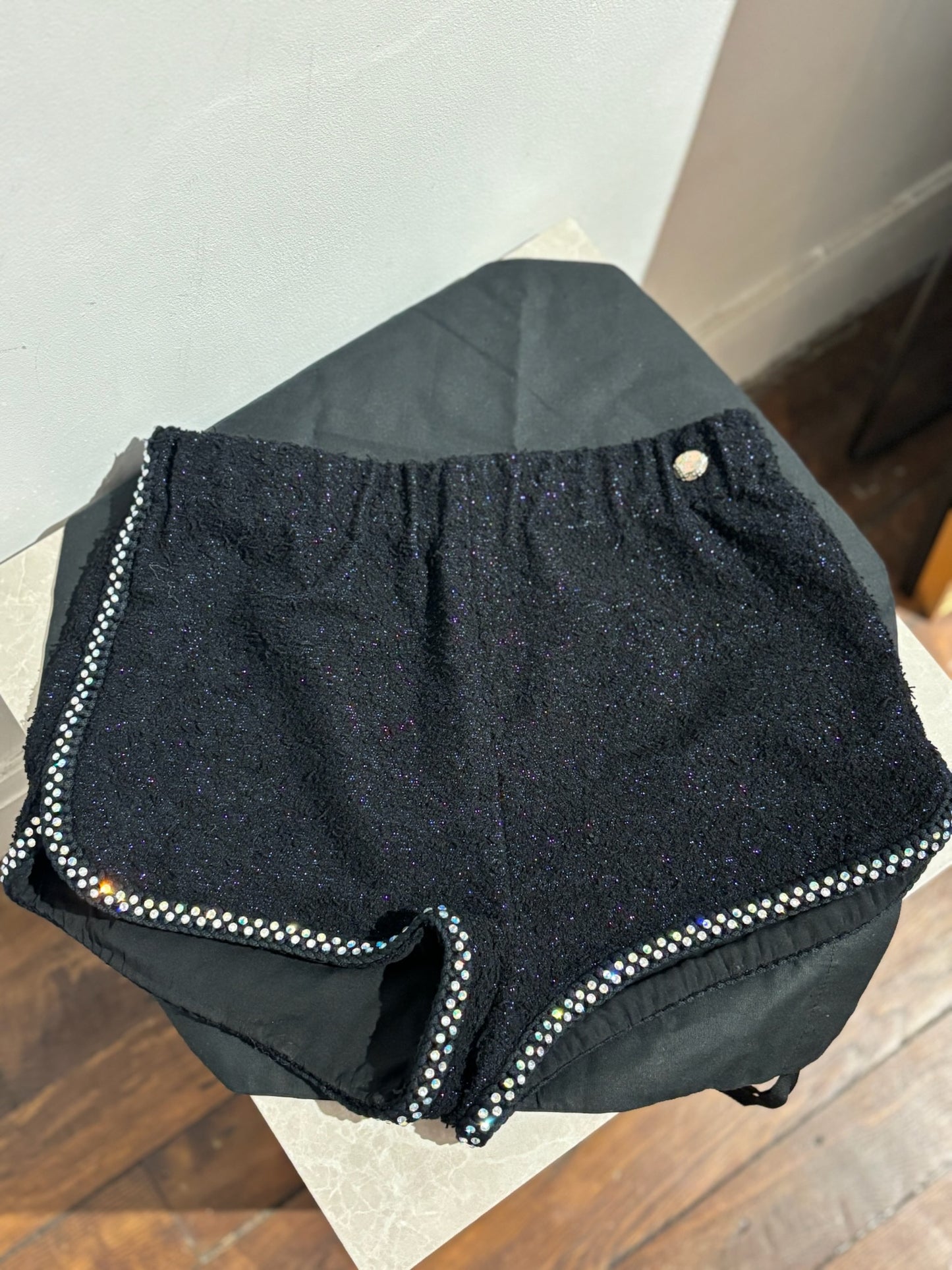 Short Chanel noir T.34