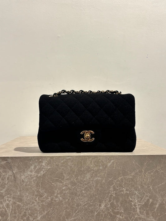 Sac Chanel Timeless mini noir