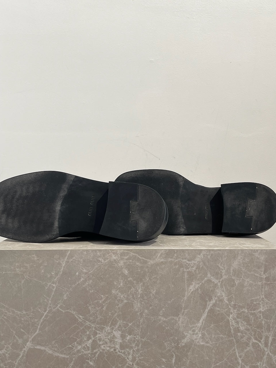 Richelieus Miu Miu noires T.39