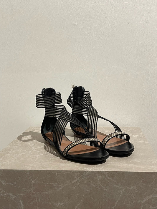 Sandales Alaia plate python T.41