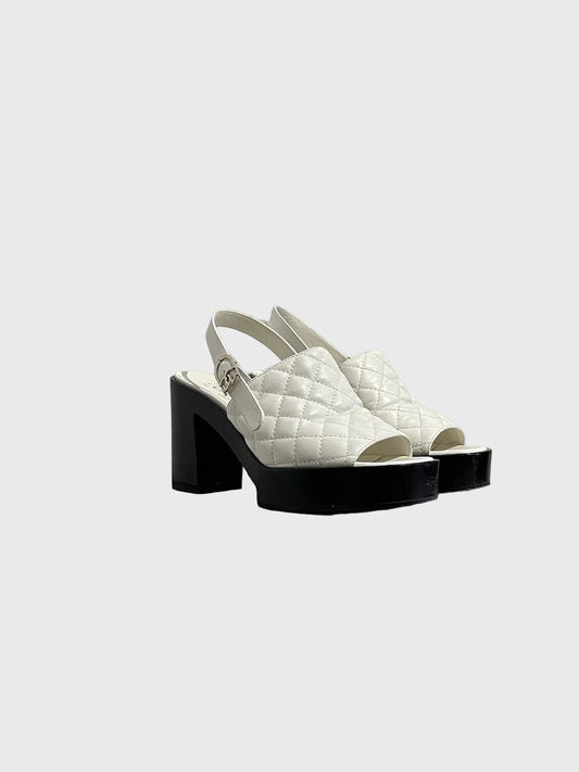 Sandales Chanel blanches T.37