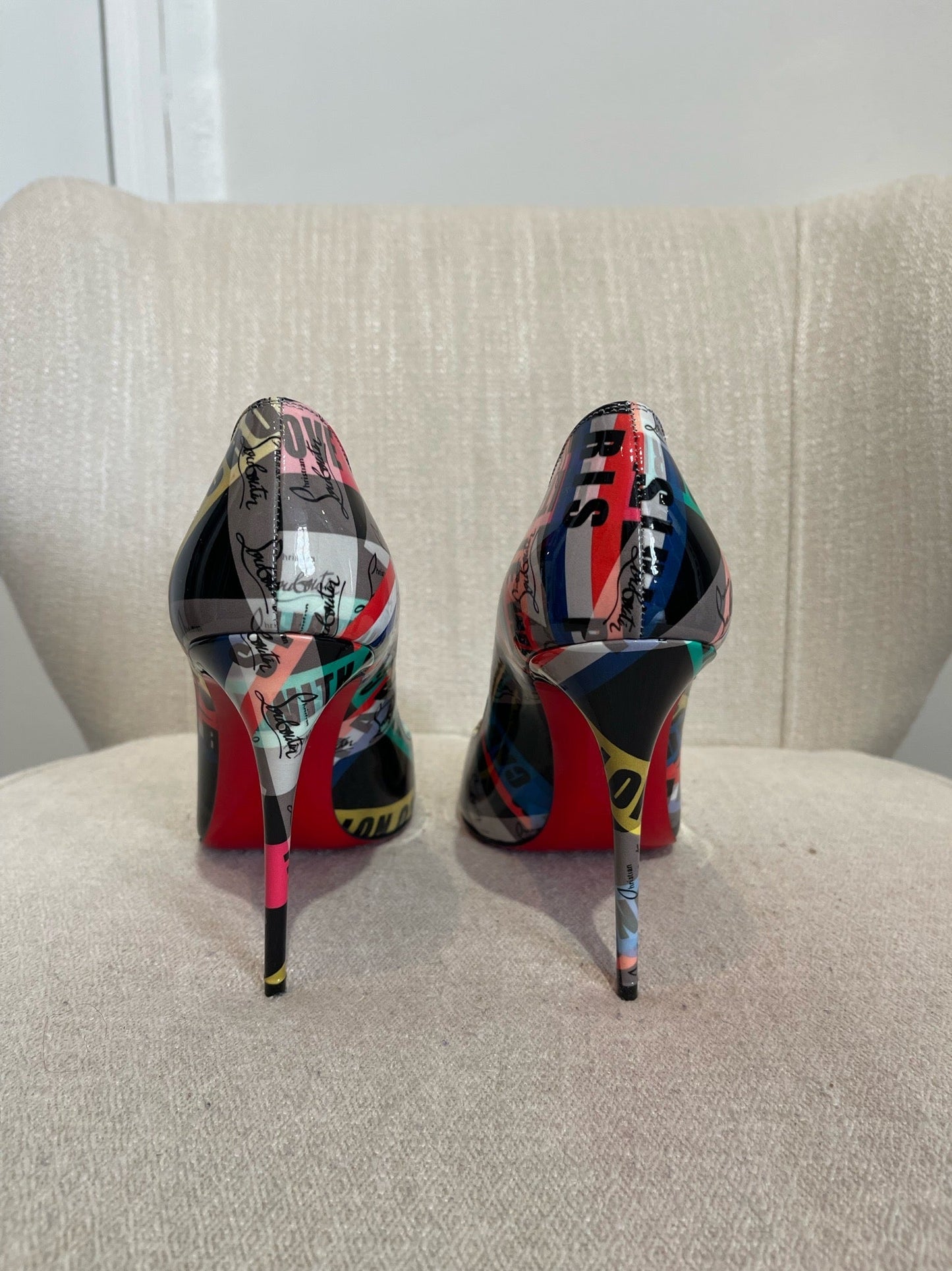 Escarpins Christian Louboutin T.40,5