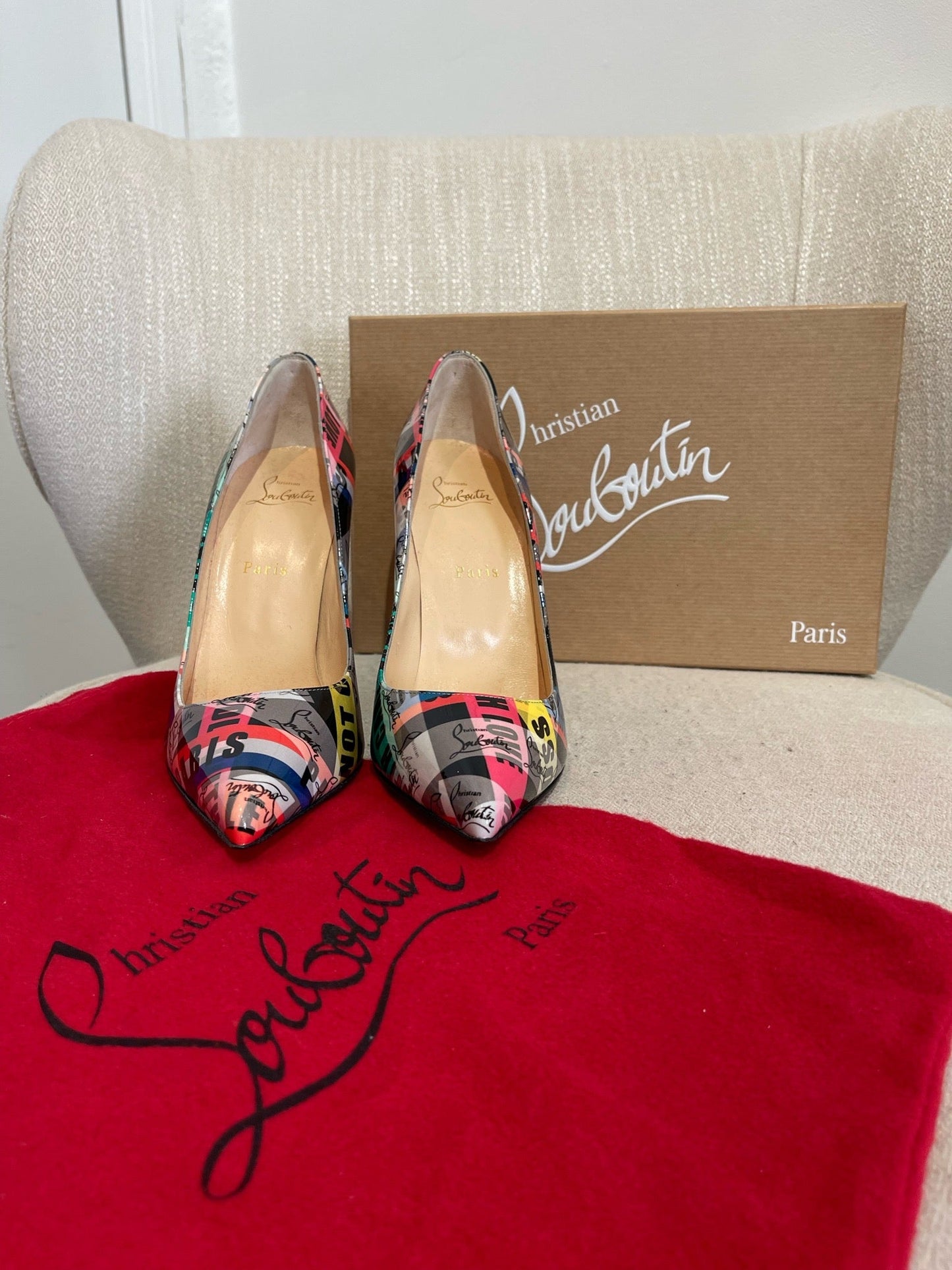 Escarpins Christian Louboutin T.40,5
