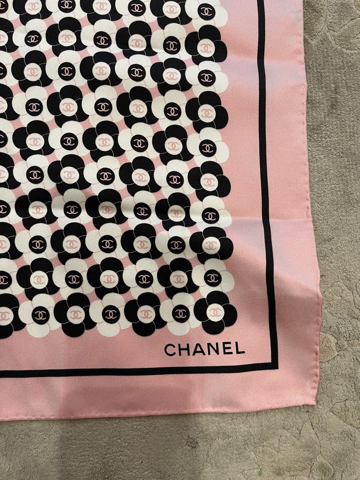 Foulard 90 Chanel rose