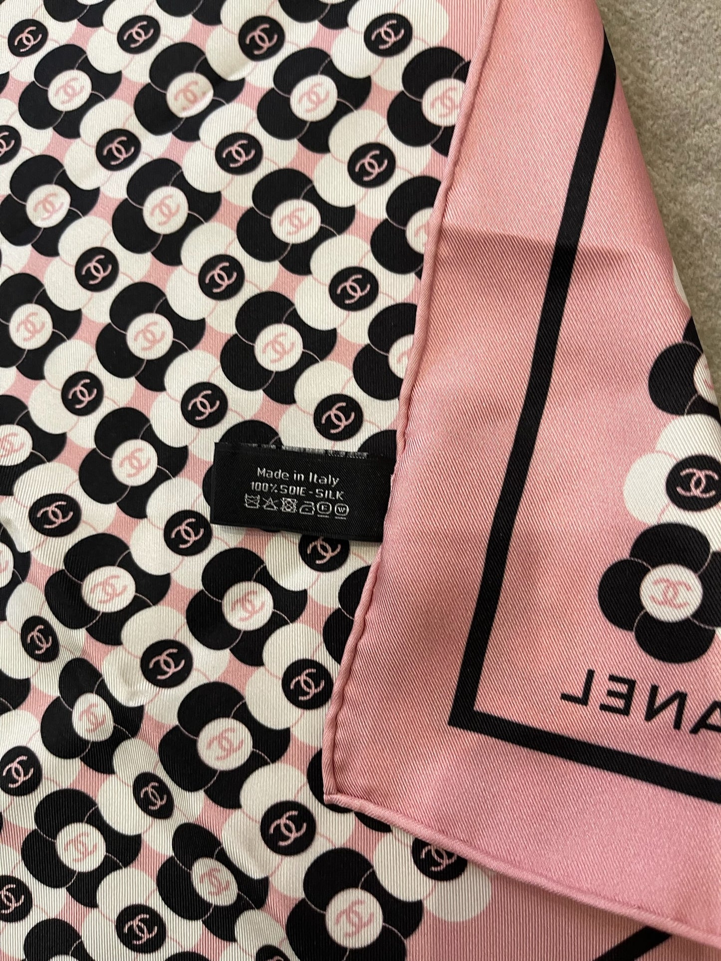 Foulard 90 Chanel rose