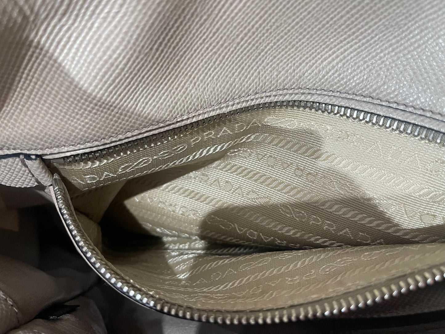 Sac Prada Turnlock Twin beige